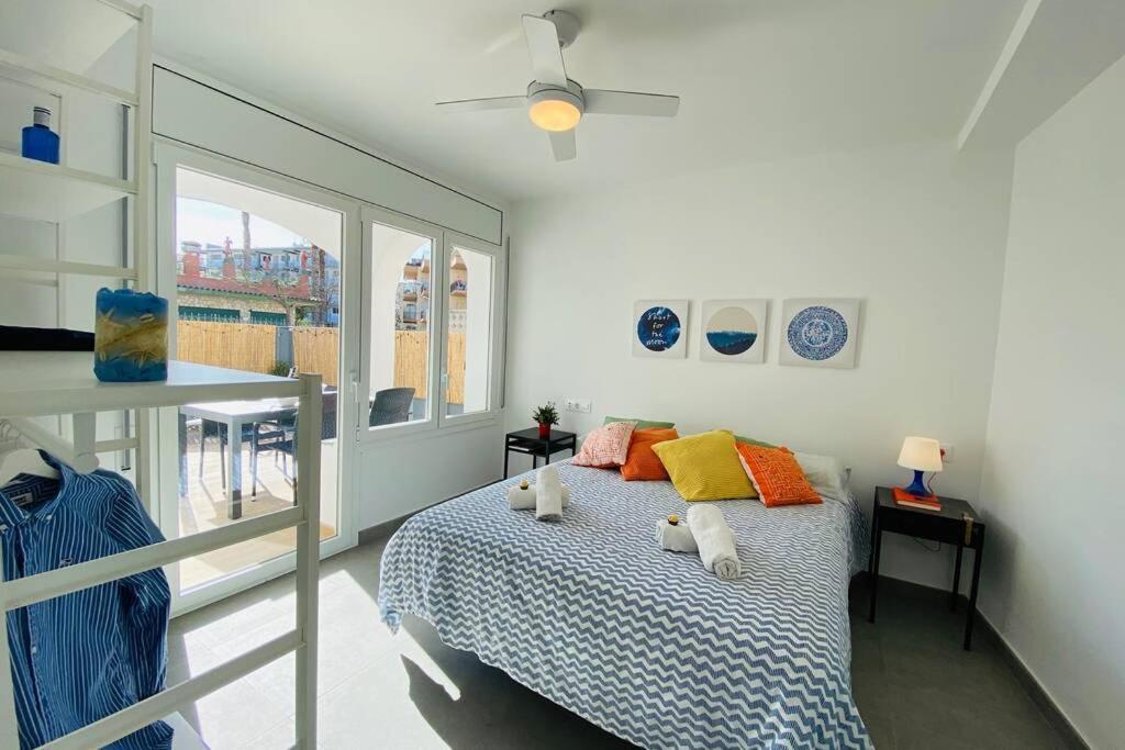 70 M2, Apartamento Cerca De La Playa, Apto Minusvalidos. Roses Exterior foto